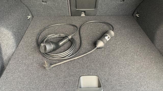 Volvo  1.5 T4 RECHARGE CORE DCT 211 5P